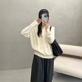 女式针织衫;女式马甲;毛衣