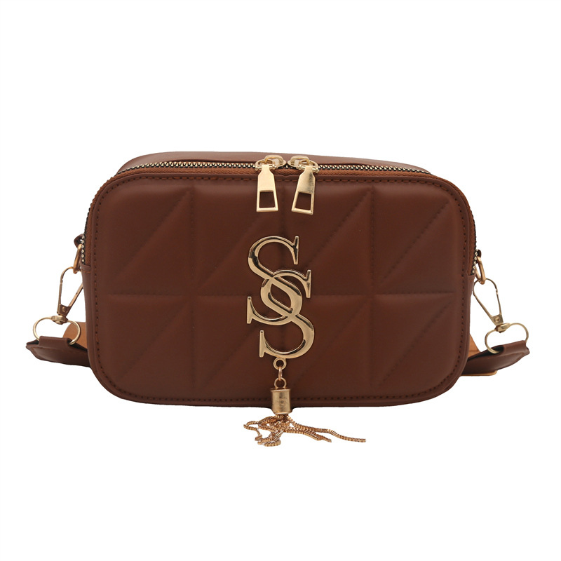 Bolso de moda de bordado de diamante 2024 nuevo estilo coreano de estilo personal ocio de viaje mochila de hombro mochila de estilo occidental