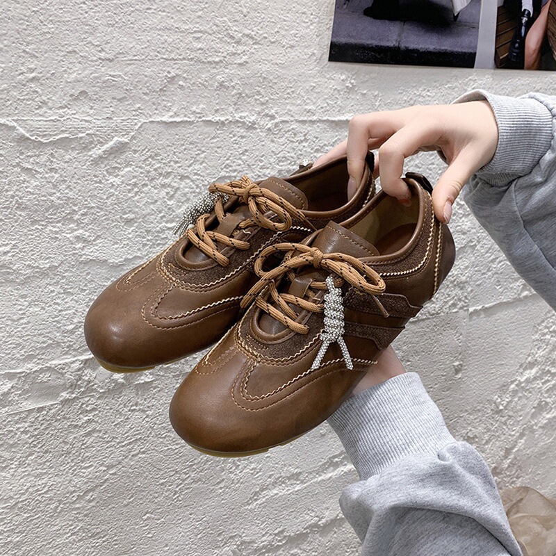 Retro Lightweight Comfortable Lace-Up Casual Shoes New Style Petite Sneakers Women's Fashion Brown 2026