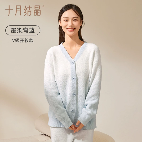 Blue cardigan, V-neckline