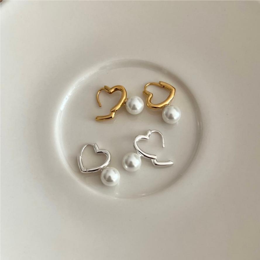 Title 7, Kadın 925 Ayar Gümüş İnci Kalp Küpeler. Zamansı...