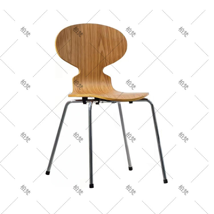 Mesa y silla de mesa