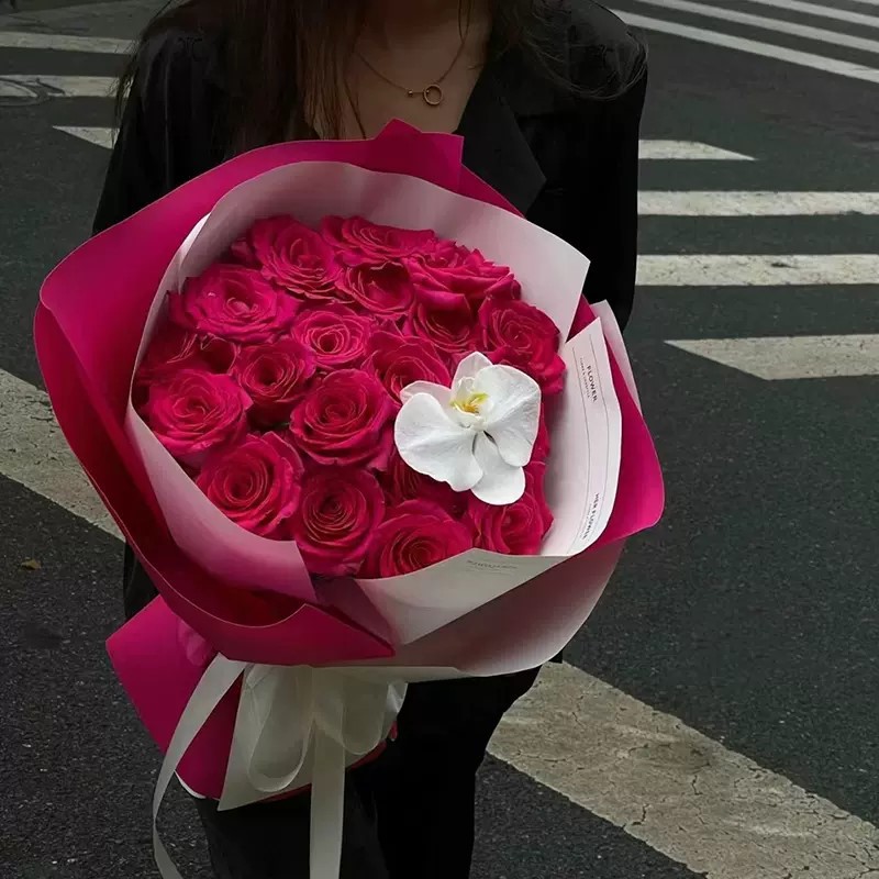弗洛伊德玫瑰花束七夕仿真花束情人节520毕业生日礼物香皂花束