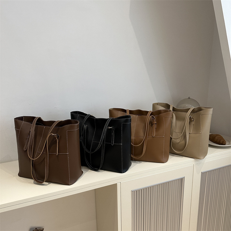 Bolso de moda retro 2024 primavera nueva moda simple bolso de hombro simple bolso de moda simple bolso de mano mujer