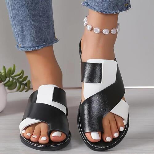Women's Large Size Slip-On Flat Sandals with Color Block Toe Split Black and White Fish Mouth Shoes
