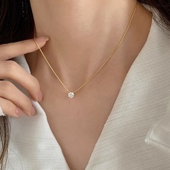 ジルコンのネックレスのミニの小さい丸いダイヤモンドのペンダントのネックレスの女性の軽豪華感の小さい大衆の設計の清新な鎖骨のチェーンの新型