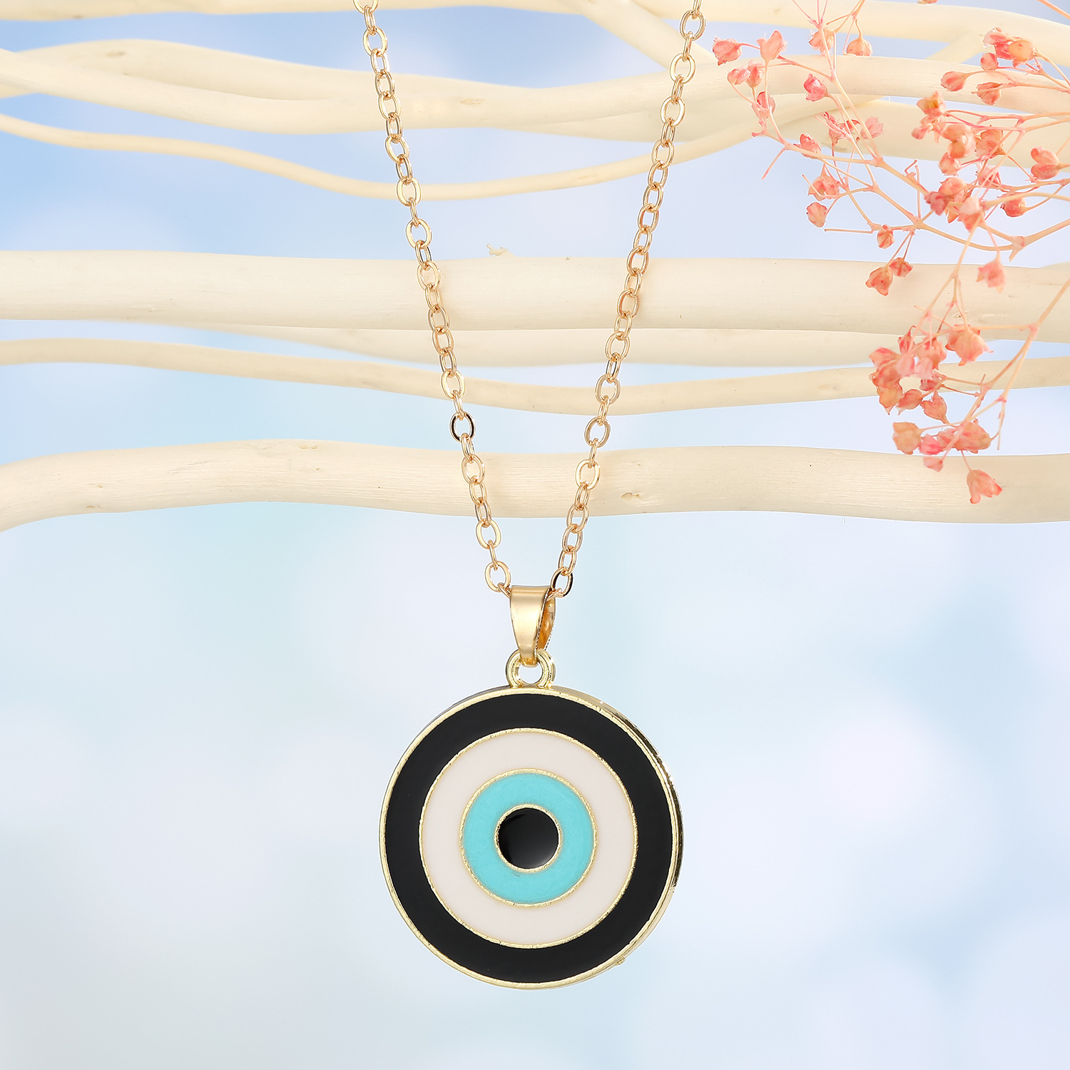 Fashion Demon Eye Pendant Necklace display picture 5