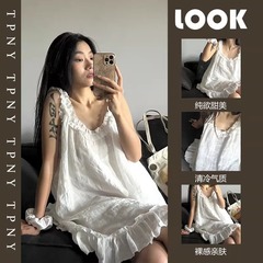 少女の甘い木の耳元のサスペンダーの眠りのスカートの夏のパジャマの女性の夏のタイプの新型の白いワンピースの家の服のスカート