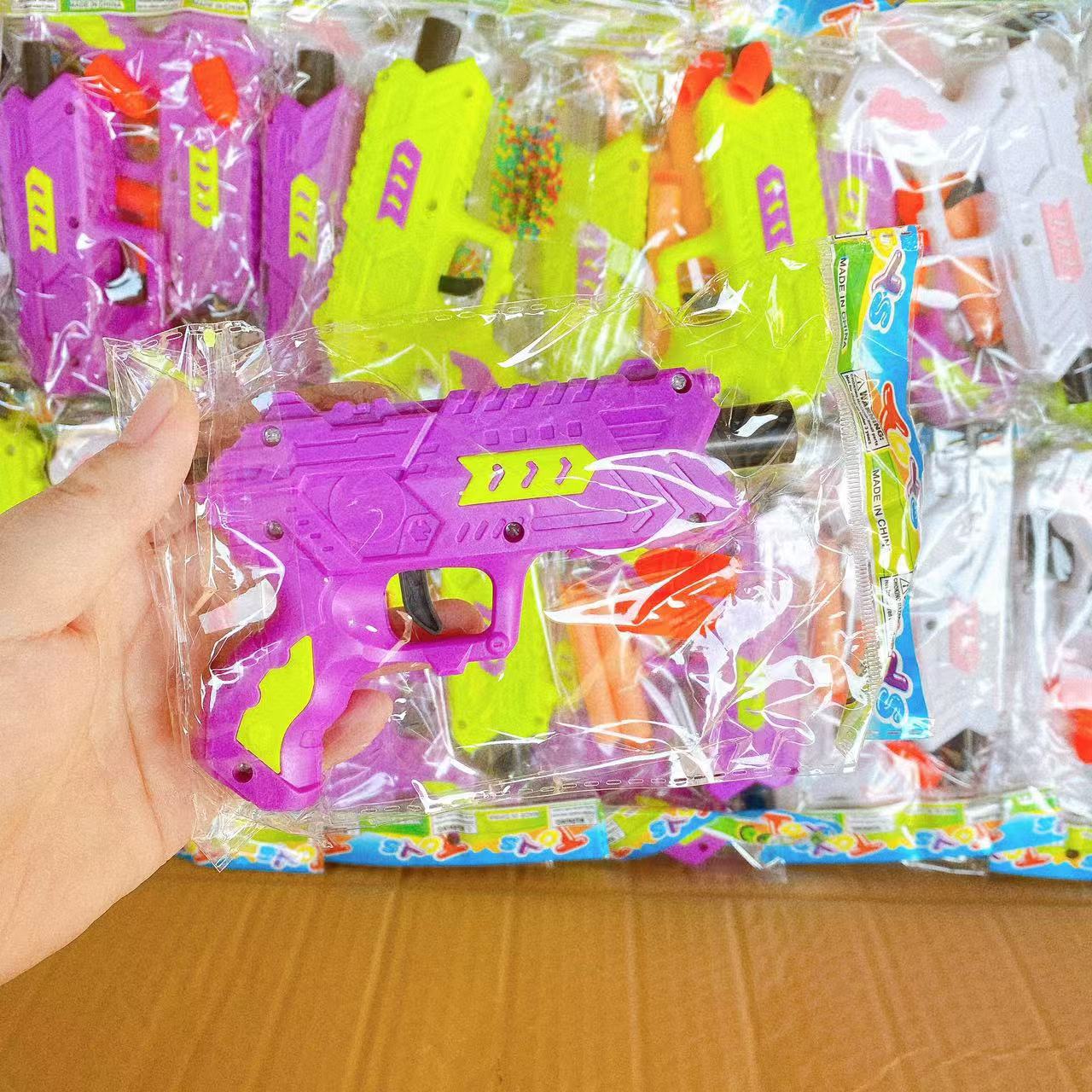 2 yuanes al por mayor competitivo pistola de bala blanda ventosa de juguete juguete de color pistola de dibujos animados dos puestos binarios image 4