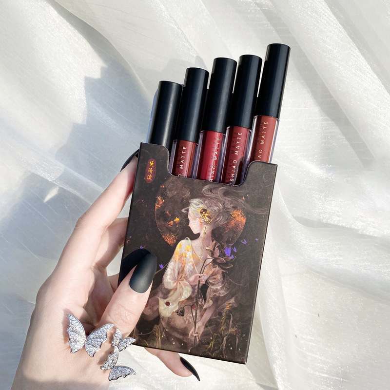 5-Piece Chinese Style Lip Glaze Set for Students, Non-Fading, Non-Stick Matte Matte Whitening Cigarette Box Lipstick