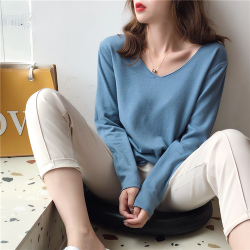 Women's thin V-neck knit sweater for layering, loose and versatile, large size base top