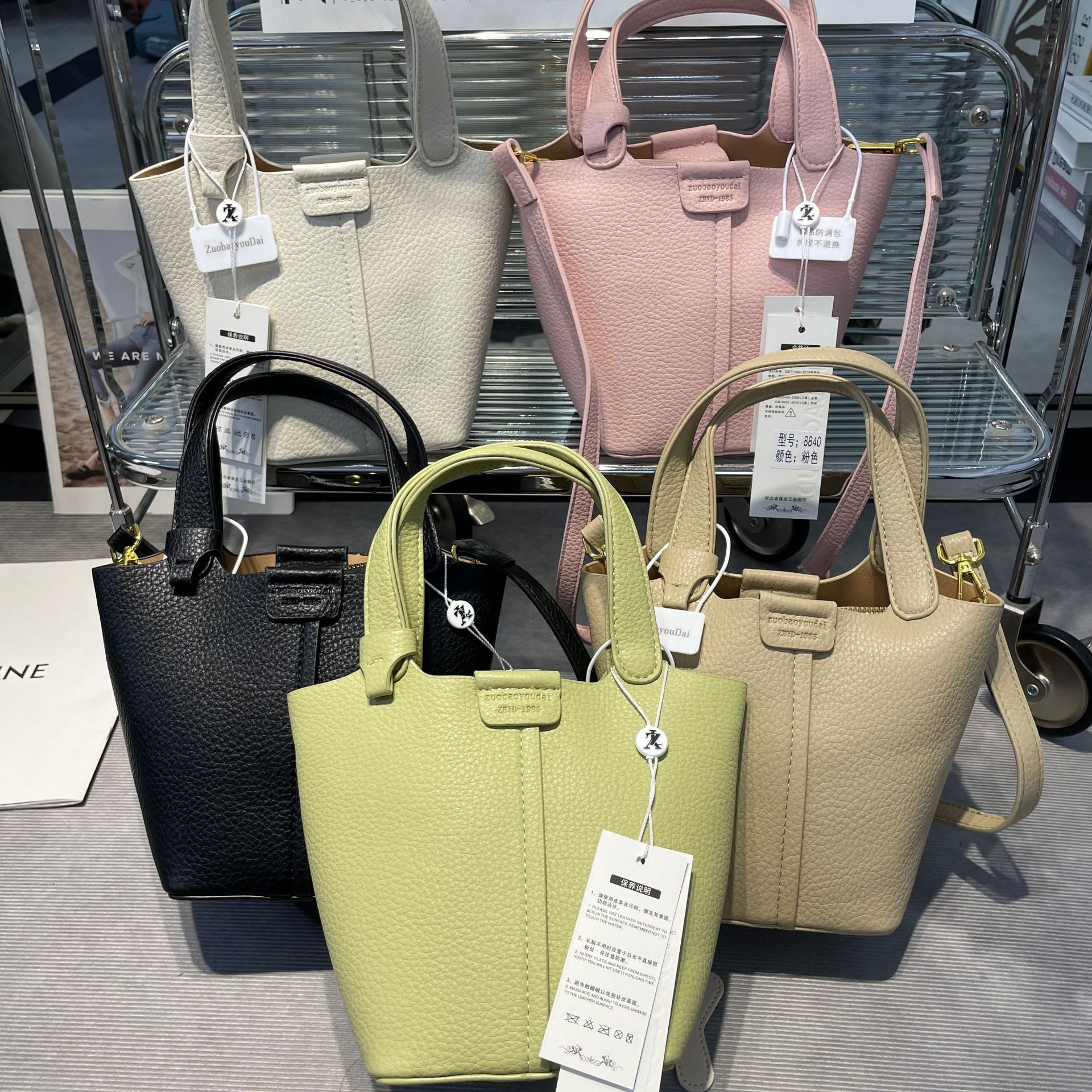 馬卡龍絲巾手提水桶包2024夏季新款托特包小眾品牌直播女包跨境