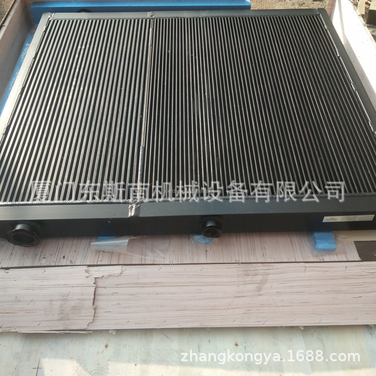 适用于阿特拉斯GA250螺杆空压机配件冷却器换热器1092116710压缩