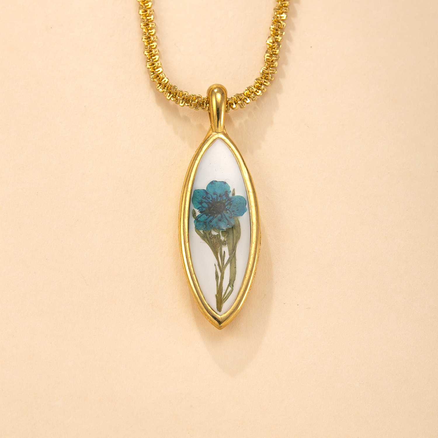 Colgante único Joyas transfronterizas de acero inoxidable Accesorios de collar de flor eterna fresca pequeña Colgante de epoxi de flor seca geométrica fundida