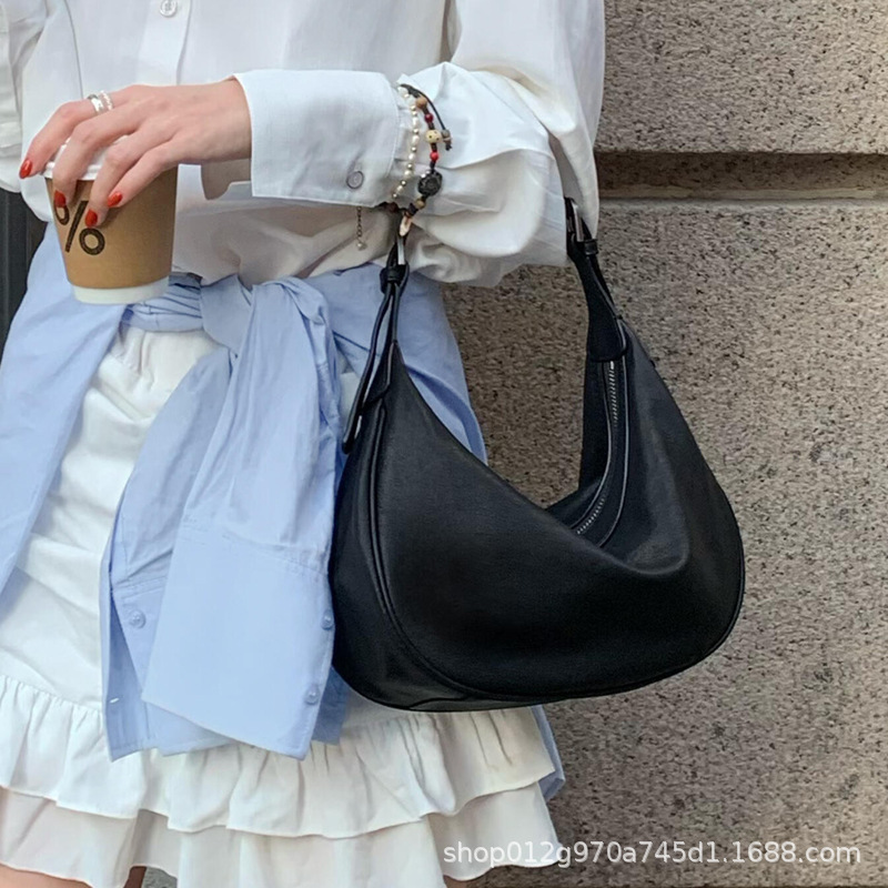 Celebrity Style Qiu Zhen Vegetable Tanned Sheepskin Crescent Hobo Bag Minimalist Versatile Commuter Crossbody Shoulder Underarm Bag For Women - Thumbnail 4