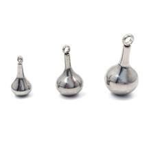 供应不锈钢灯泡吊坠钛钢水滴坠子创意葫芦DIY饰品配件现货批发