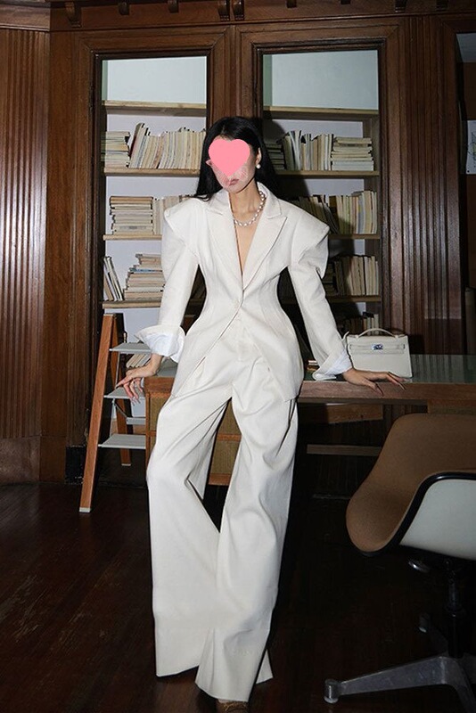 French-Style Waist-Cinching Simple Blazer for Women, New Spring Fashion High-Waisted Elegant Wide-Leg Pants Two-Piece Set French-Style Waist-Cinching Simple Blazer for Women, New Spring Fashion High-Waisted Elegant Wide-Leg Pants Two-Piece Set