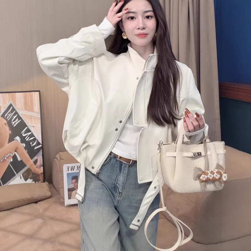 American Retro Off-White Leather Short Jacket for Women 2026 Spring and Autumn New Style Unique and Super Stylish Trendy Jacket Top
