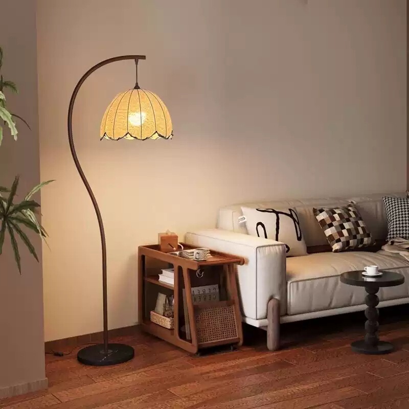 Vintage-Style Retro Lotus Leaf Floor Lamp S-Shaped Home Fishing Lamp New High-End Atmosphere Bedroom High-Value Ins Style
