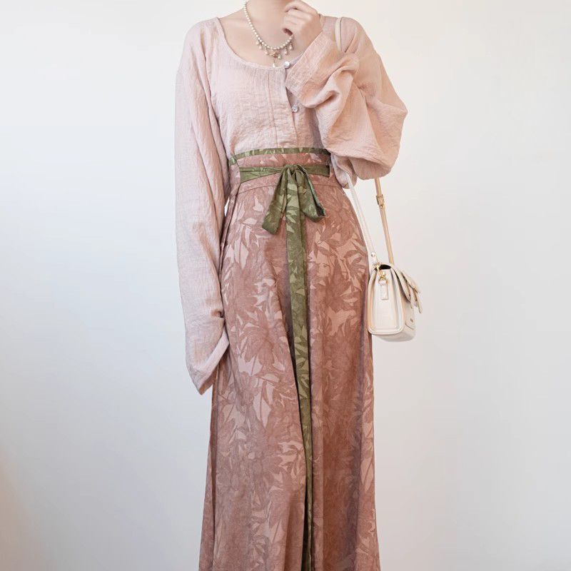 New Style Green "Blowing Spring" Tang Jacquard Slim Skirt Spring and Summer Daily Hanfu Women New Style Green "Blowing Spring" Tang Jacquard Slim Skirt Spring and Summer Daily Hanfu Women