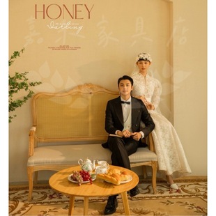 American Country Solid Wood Carved French Rattan Golden Old Sofa Double Three Sofa Photo Studio Homestay Sofa