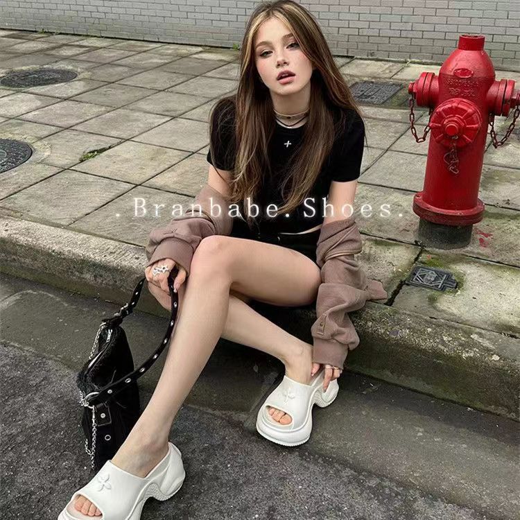 크로스플라워 9 cm 여성뮬슬리퍼형샌들