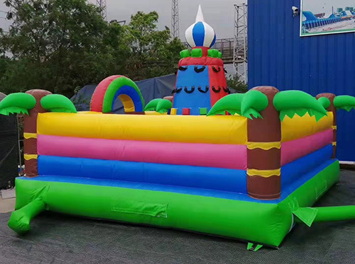 Castillo inflable, muro de escalada, gran trampolín para niños al aire libre, tobogán, puestos cuadrados, equipo de castillo travieso, comercio exterior