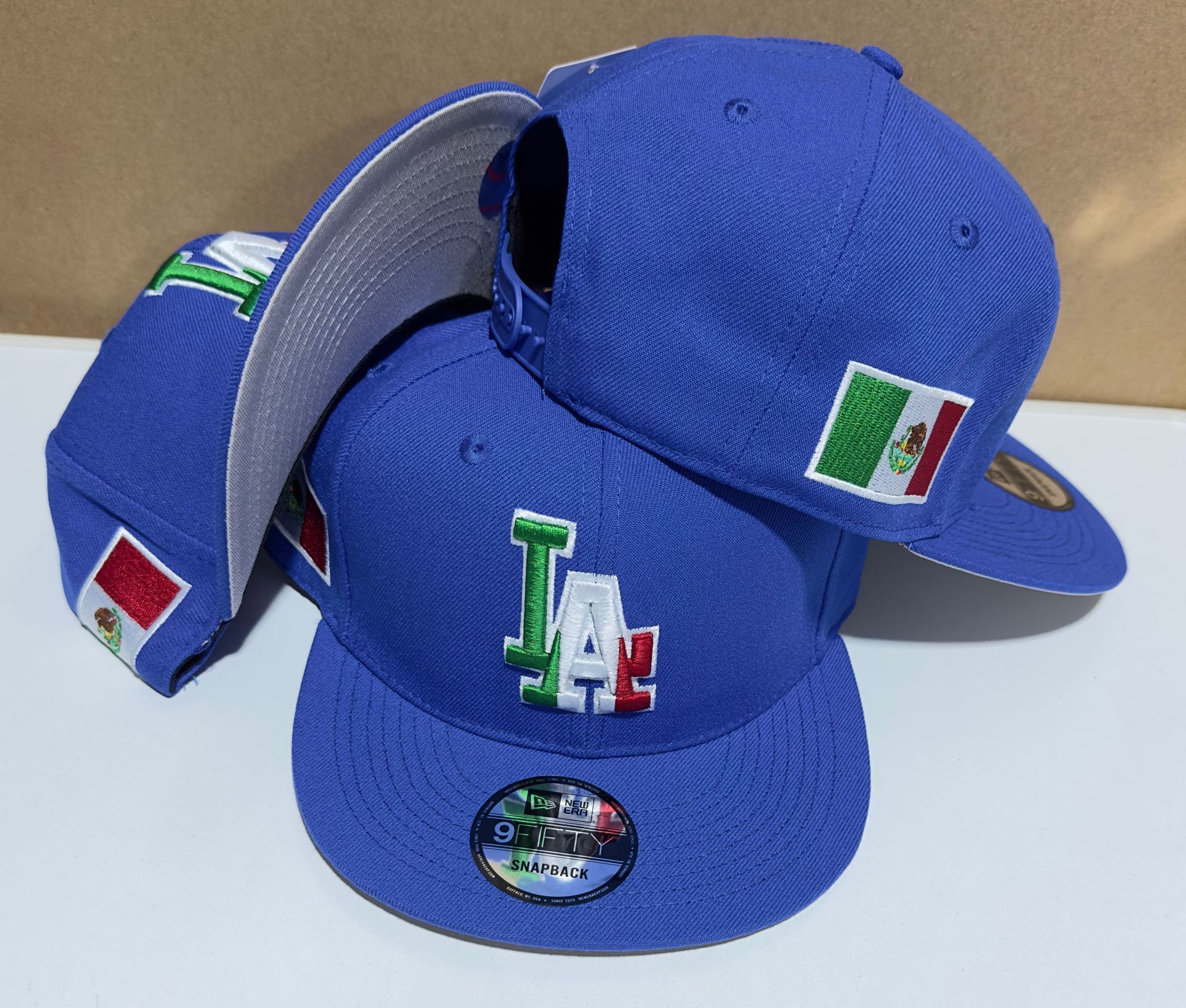 AnFo Wholesale AAA sombreros ajustables sombreros bordados sombreros de béisbol sombreros de borde plano sombreros ajustables