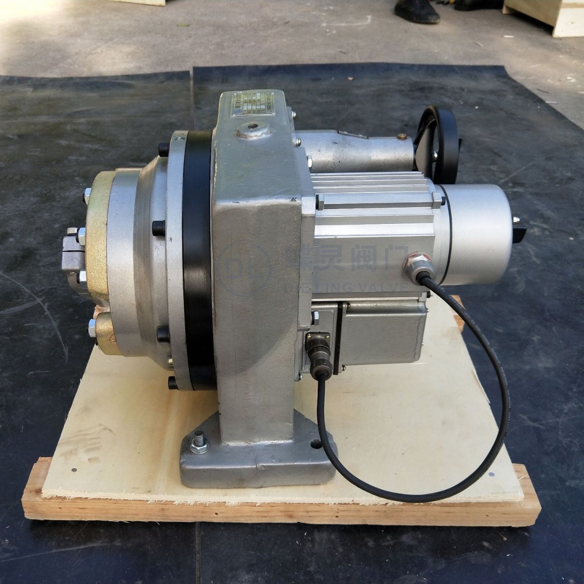 DKJ210电动执行器 角行程电动头 部分回转电装