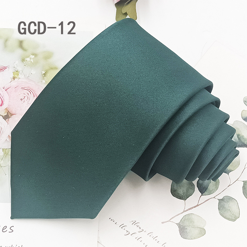 Corbata de poliéster teñido en hilo de alta densidad, color puro, estilo formal, informal de negocios, negra, atada a mano, estilo 8 cm, lista para usar del fabricante