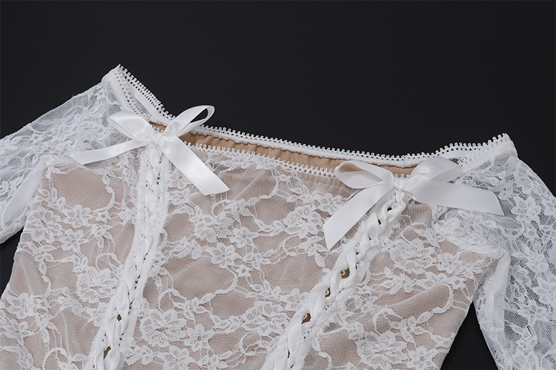 Title 15, Seksi Dantel Bağlı Uzun Kollu Üst ve Etek Takım...