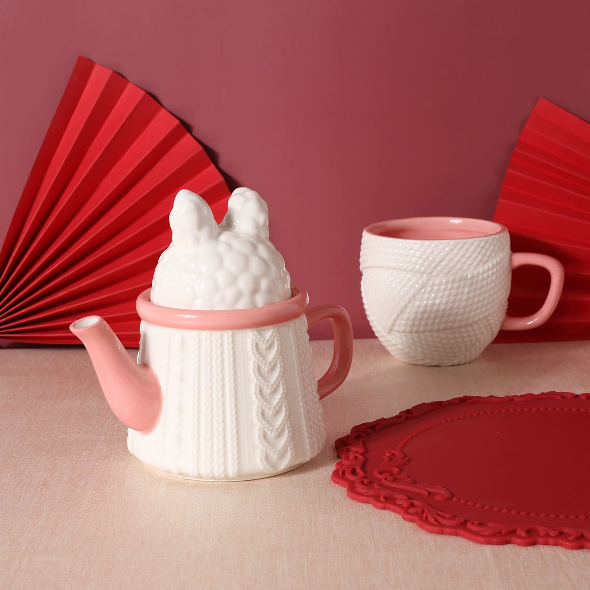 Creative cartoon cute teapot, rabbit, ceramic tea set, hand painting