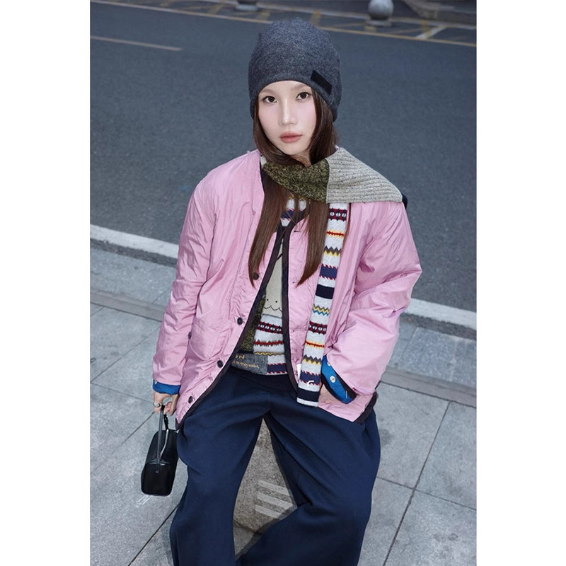 Wenjiu Designer Printed Quilted Reversible Cotton Jacket Color-Block Coat for Women 2025 Winter New Model 1124 Wenjiu Designer Printed Quilted Reversible Cotton Jacket Color-Block Coat for Women 2025 Winter New Model 1124