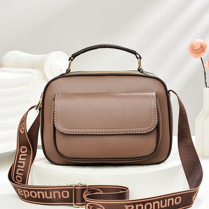 Bolsos de gran capacidad bolsos de moda para mujeres bolsos cuadrados portátiles nuevos bolsos de textura para mujeres de nicho de verano 2026 bolsos de hombro único
