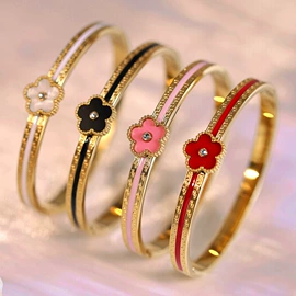 手镯;耳扣;手链