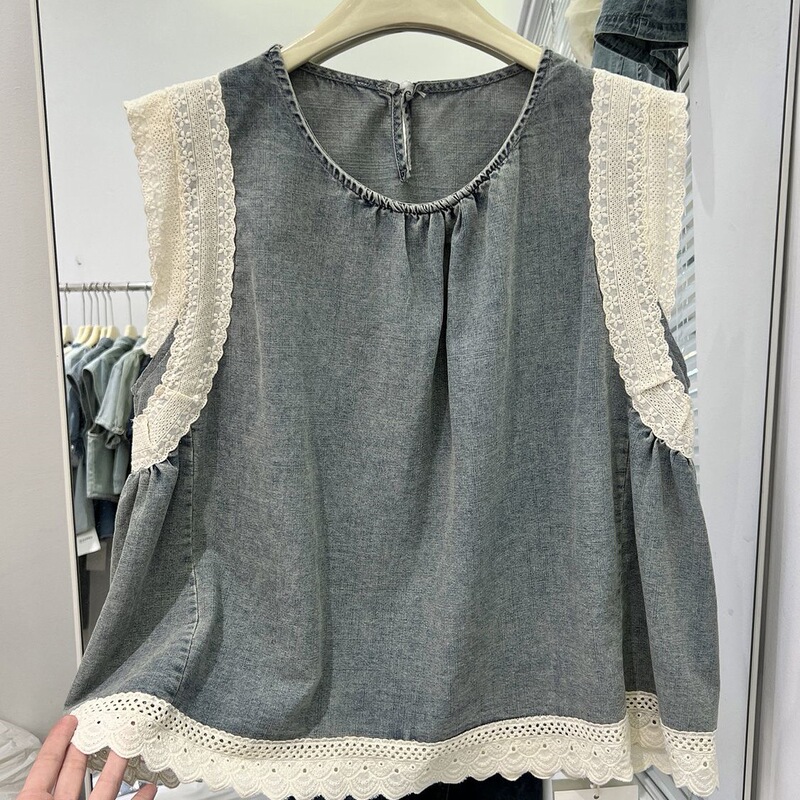 Plus-Size Women's Extra-Large Size 150kg Patchwork Lace Denim Shirt, Summer Style Loose Sleeveless Top