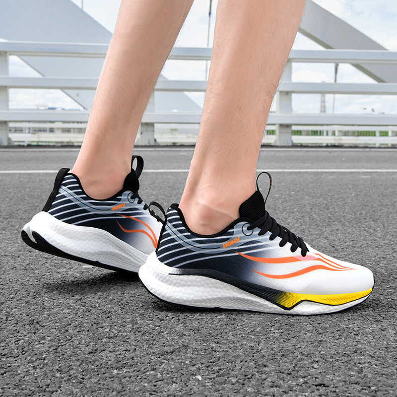 Professional Badminton Shoes for Men and Women in Summer Breathable Sports Training Volleyball Shoes Soft Sole Shock-Absorbing Sports Table Tennis Shoes