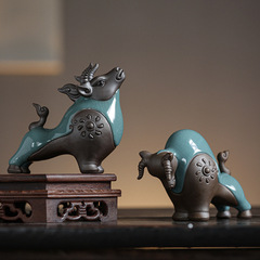 Niu Zuan Kui Jin Geyao Ceramic Ox Tea Pet Home Decor Living Room Entrance Office Ox Power Bringing Wealth Ornament