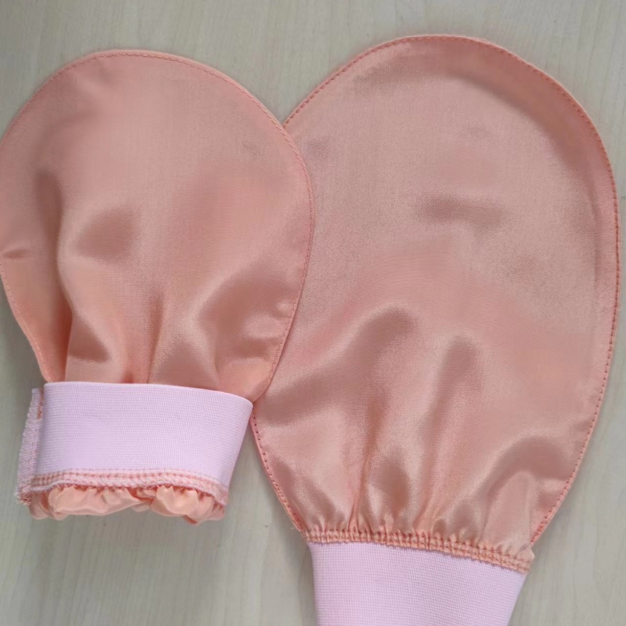 Hot selling Turkish Silk Exfoliating Silk Bathing Scrub Gloves…