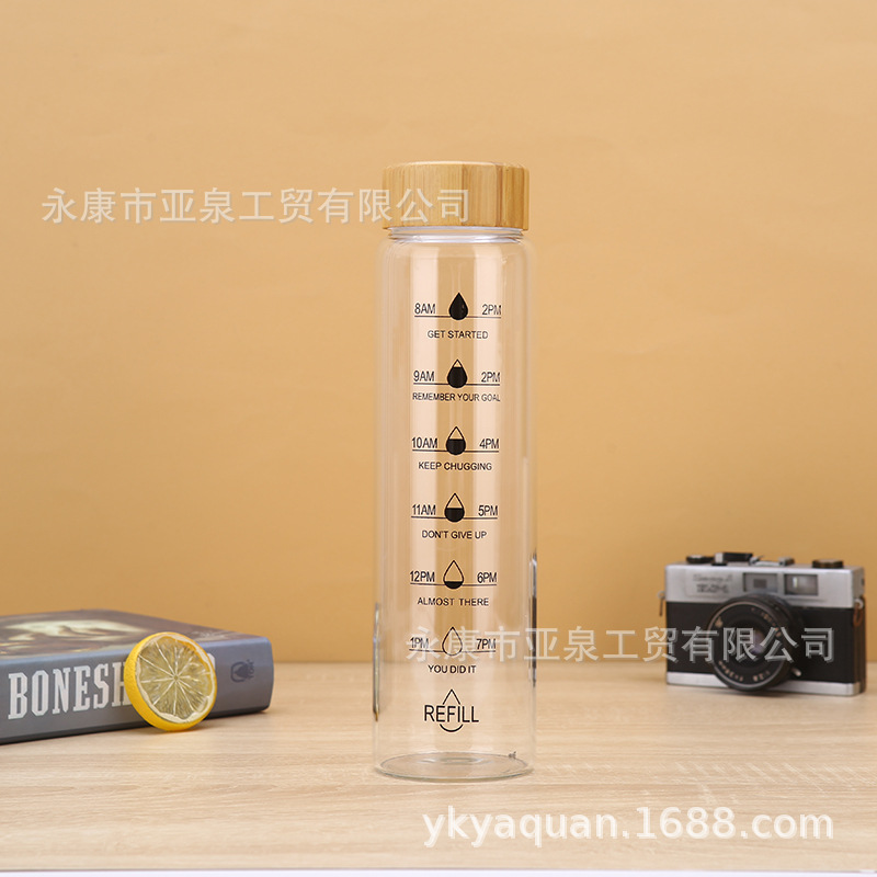 Fabricantes de suministro de copas de bambú portátiles de vidrio transparente aislamiento térmico taza de agua de oficina acompañante taza de regalo se puede imprimir logotipo