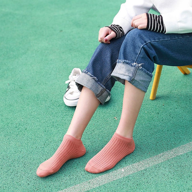 Female simple solid color socks