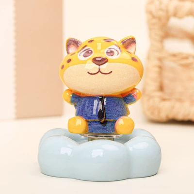 Car ornaments — ornament for desktop and car