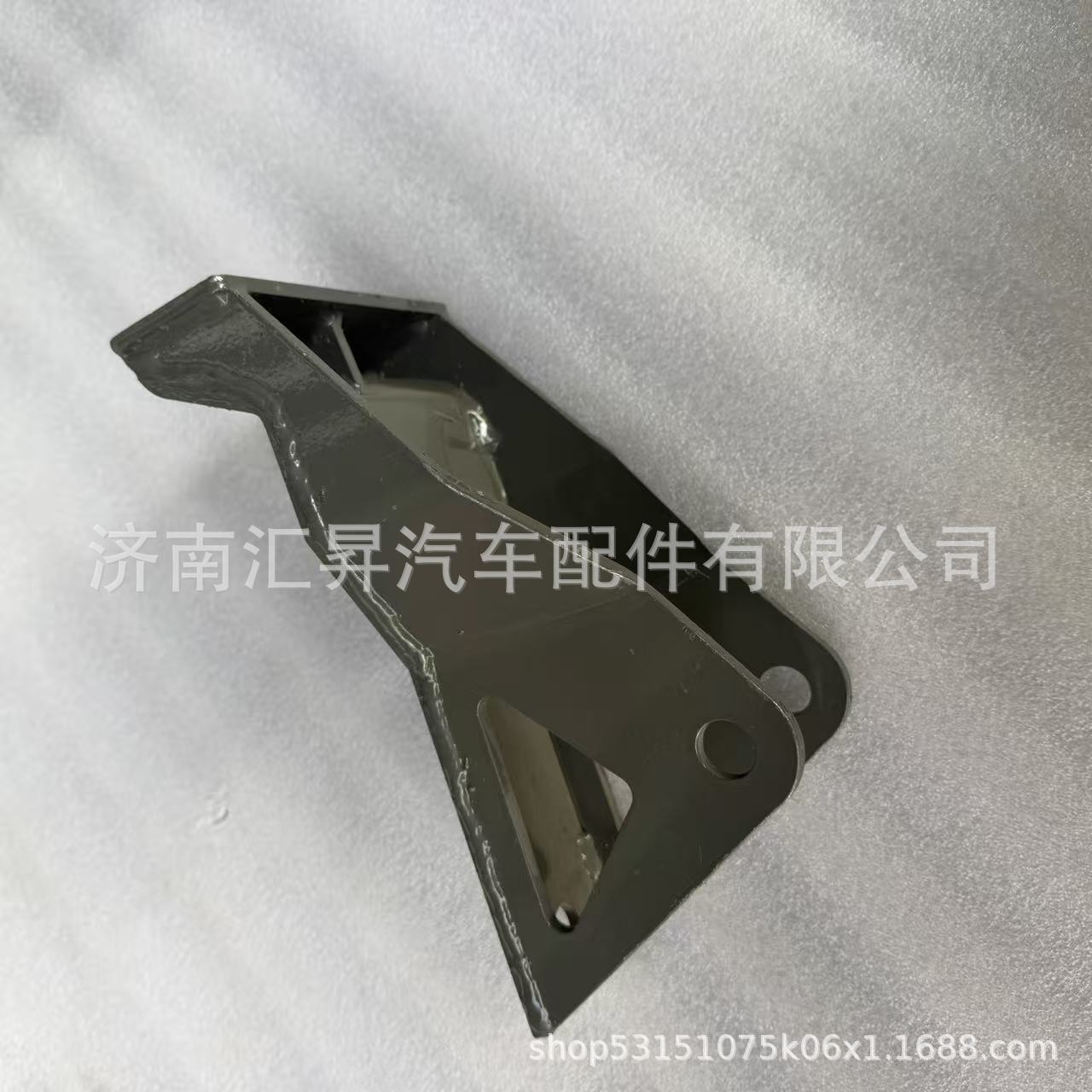 AZ16D444000099 Front Suspension Lower Bracket of the Cab