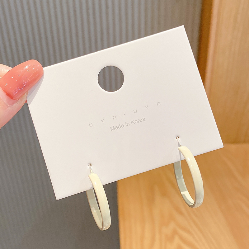 Pendientes de alta calidad de estilo francés de celebridades en línea para mujeres 2022 nuevos pendientes elegantes de moda pendientes populares pendientes largos pendientes Retro