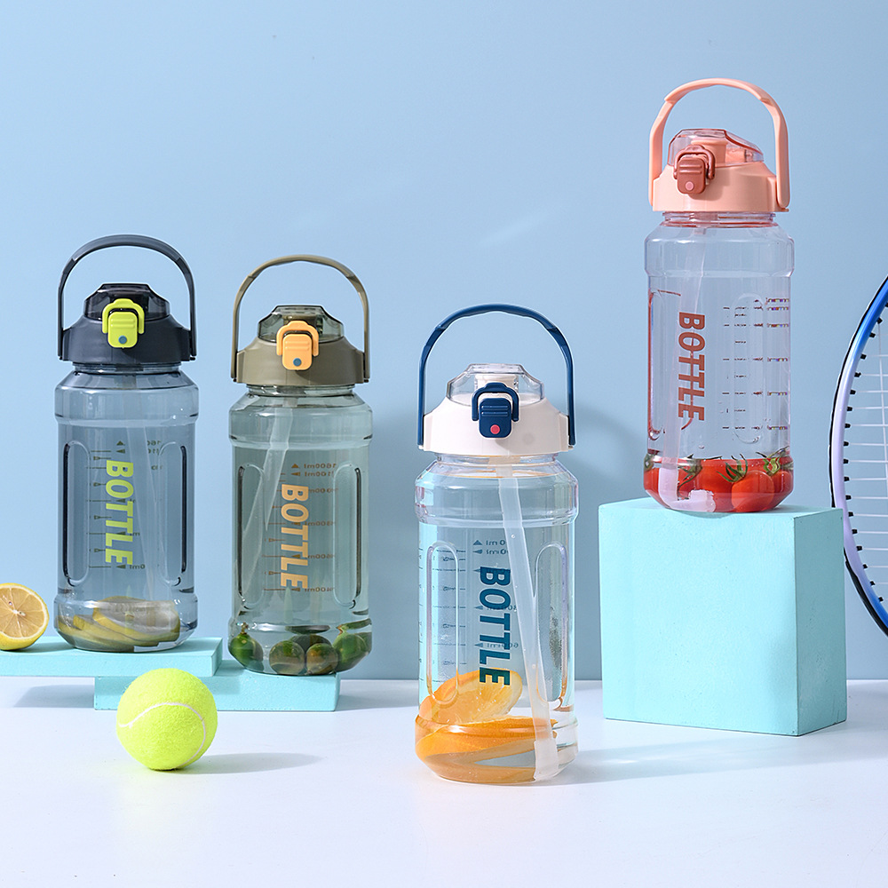 Qitong2328 nueva taza de plástico 2000ml rebote deportes espacio taza de las mujeres fitness red taza hervidor fábrica