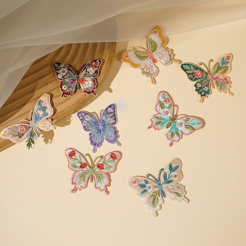 Beautifully Embroidered Butterfly Patches in Chinese Style, Embroidered Patches for Coats, Hanfu, and Bags, Stain Repair Patches for Clothing Beautifully Embroidered Butterfly Patches in Chinese Style, Embroidered Patches for Coats, Hanfu, and Bags, Stain Repair Patches for Clothing