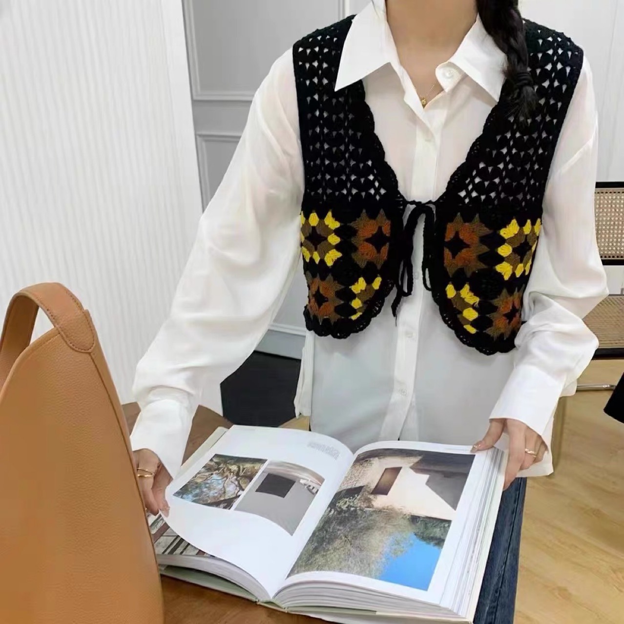 2022 Japanese style grandma Plaid handmade crocheted vest women's summer versatile stacked slimming knitted camisole