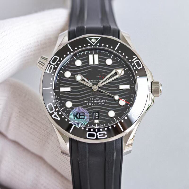 Factory direct seahorse series 300 automatic mechanical men's sports watch diving 600 luminous black warrior