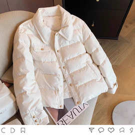 白色金扣小香风翻领羽绒棉服女2025冬新款时尚百搭气质保暖短外套