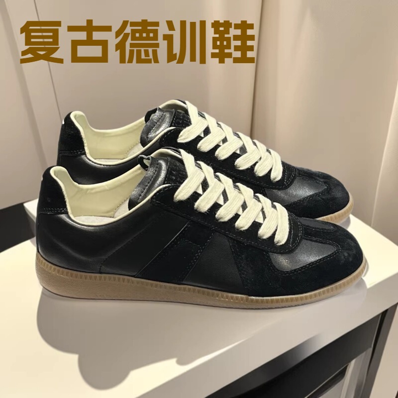 Original German Training Shoes M6 High Version Couple's Style Cowhide Retro Genuine Leather Soft Sole Versatile Casual Sneakers in Stock